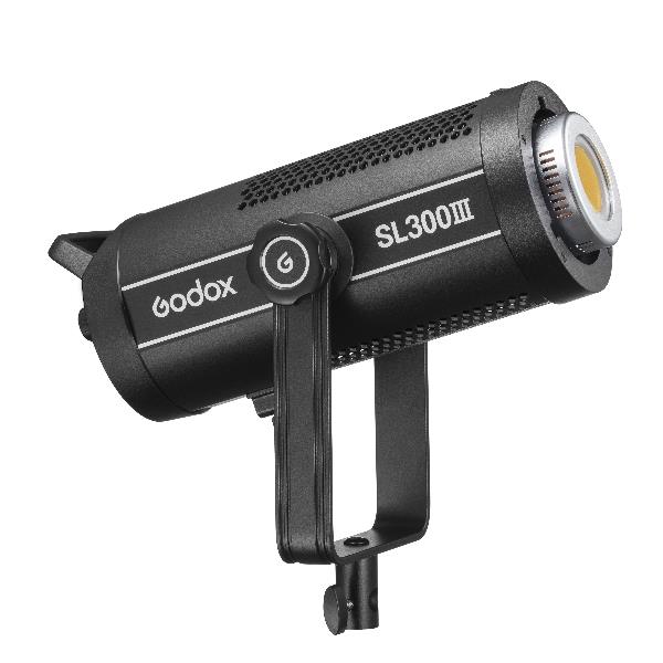 ������������ ���������� Godox SL300III 330�� 5600K 30119