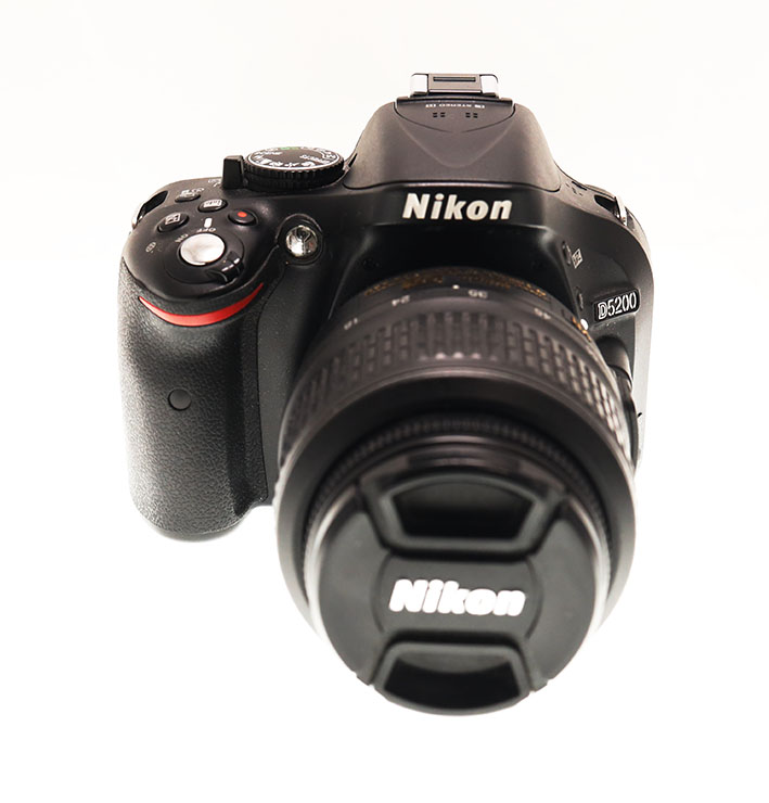 ����������� Nikon D5200 Kit 18-55 VR �/�