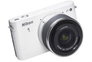 ����������� Nikon 1 J1 Kit 10-30 �� F/3.5-5.6 VR