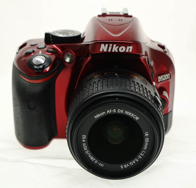����������� Nikon D5200 Kit 18-55 VR �/�