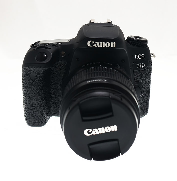 Фотоаппарат Canon EOS 77D kit 18-55 III б/у